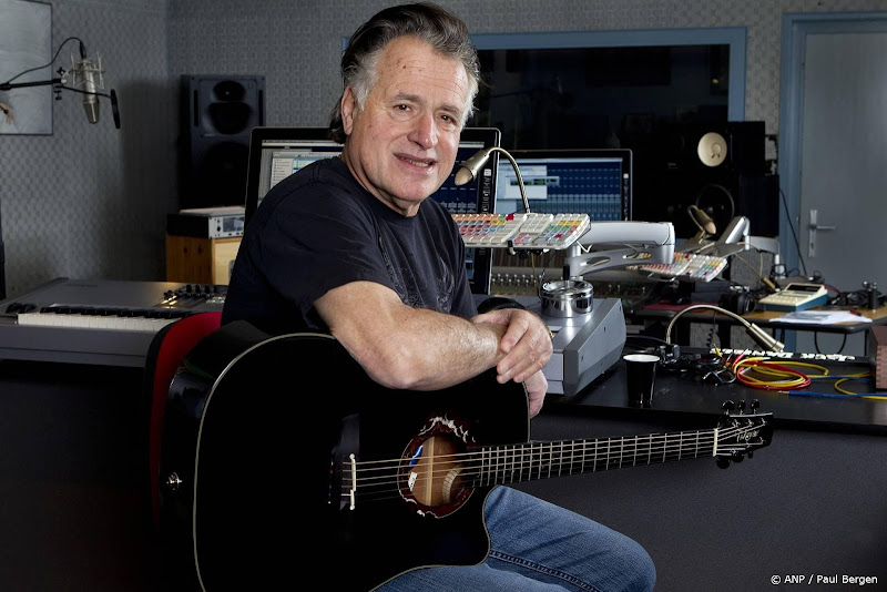 George Baker lacht om virale Paloma Blanca-TikTokfilmpjes: 'Geweldig'