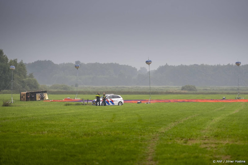 politie op plek ongeluk luchtballon