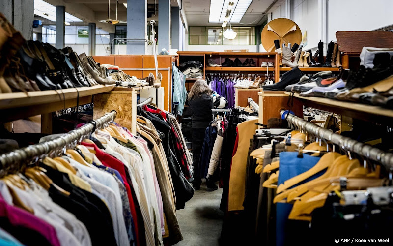 tweedehands kleding winkel