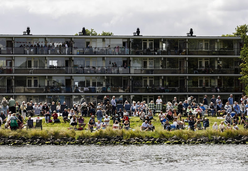 bezoekers intocht SAIL Amsterdam