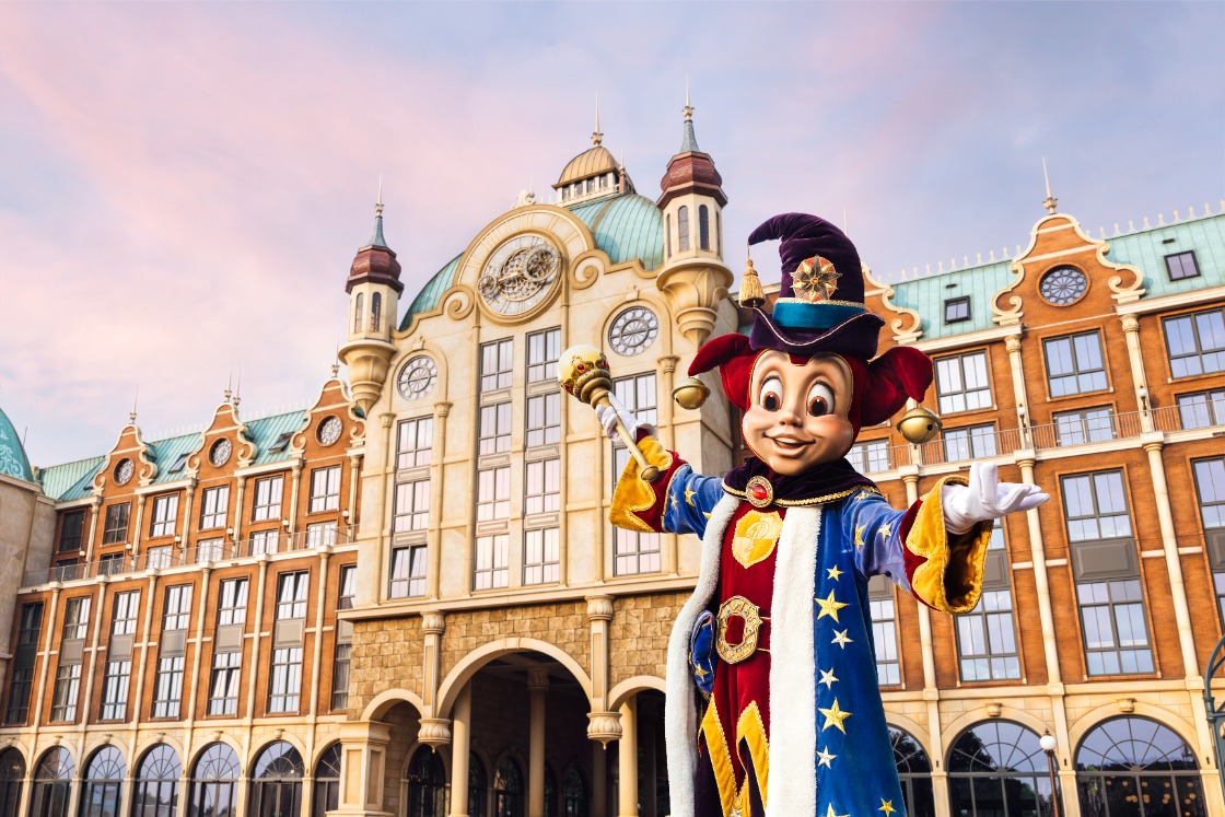 Efteling Grand Hotel eindelijk geopend, mét ’s werelds grootste strik