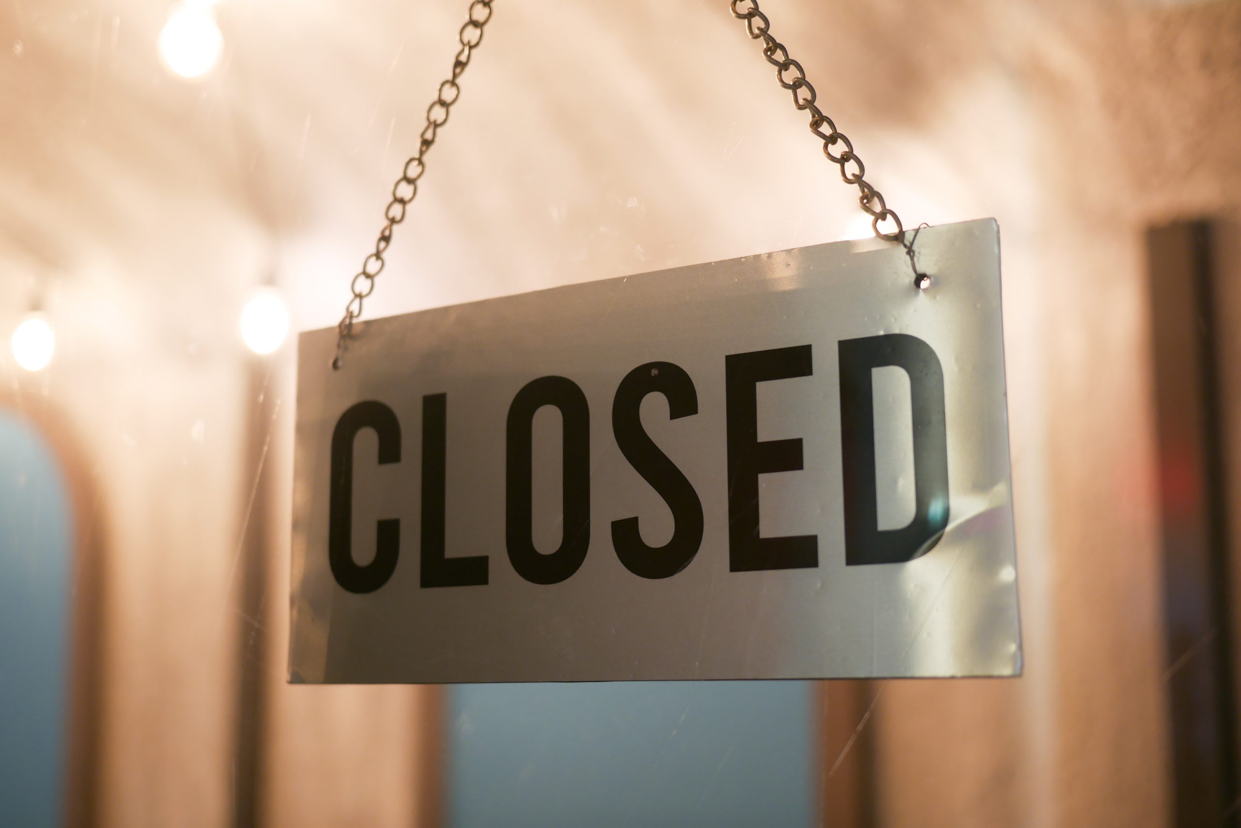 gesloten bordje deur